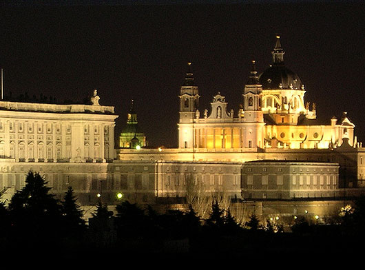 Palacio Real y Catedral de la Almudena | Foto de Freakland (Flickr)